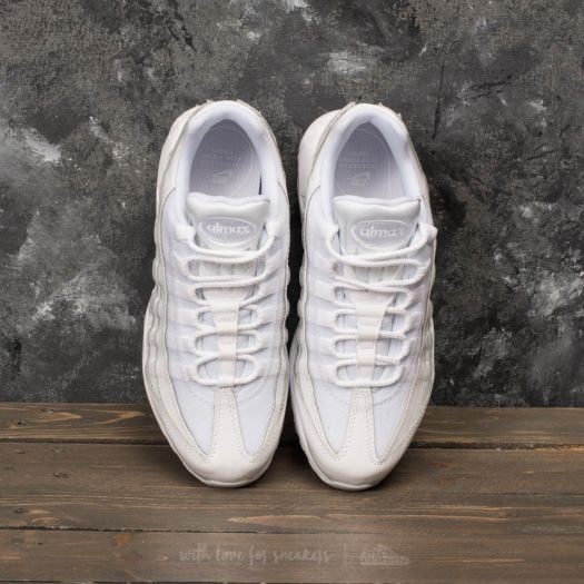 All white nike hotsell air max 95 womens