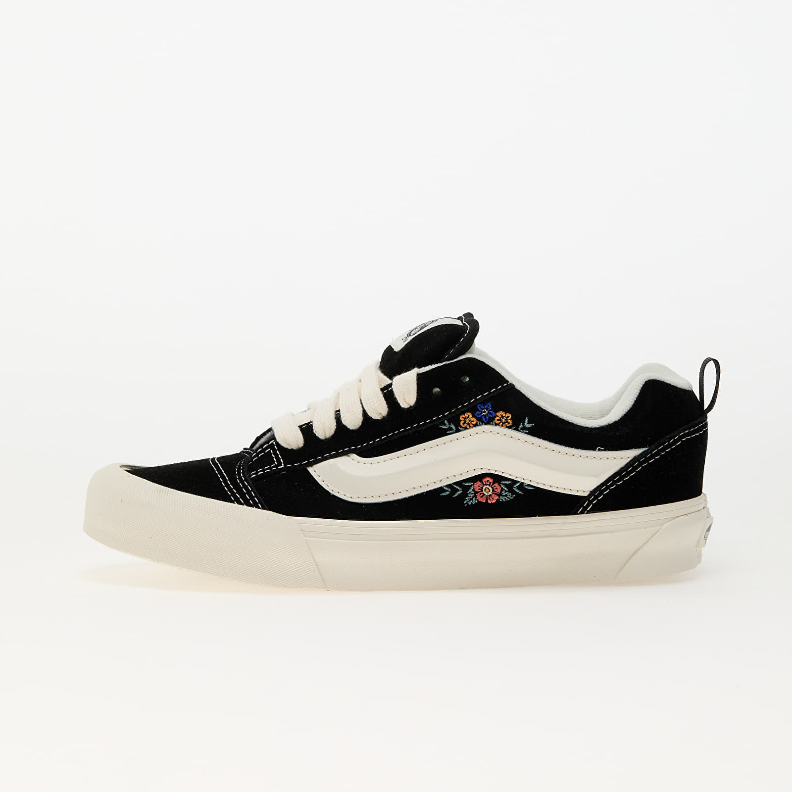 Levně Tenisky Vans Knu Skool Black Floral