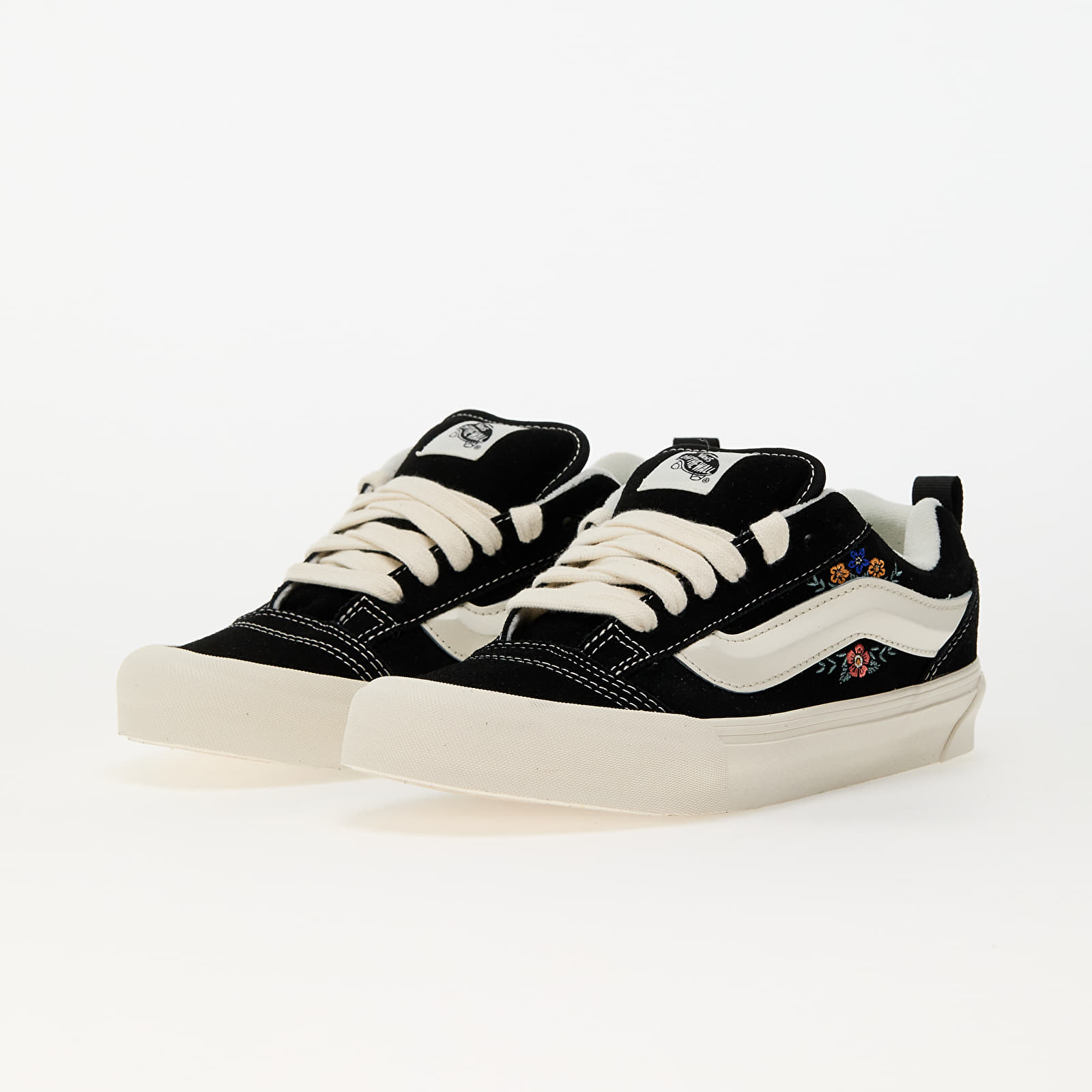 Moški čevlji Vans Knu Skool Black Floral