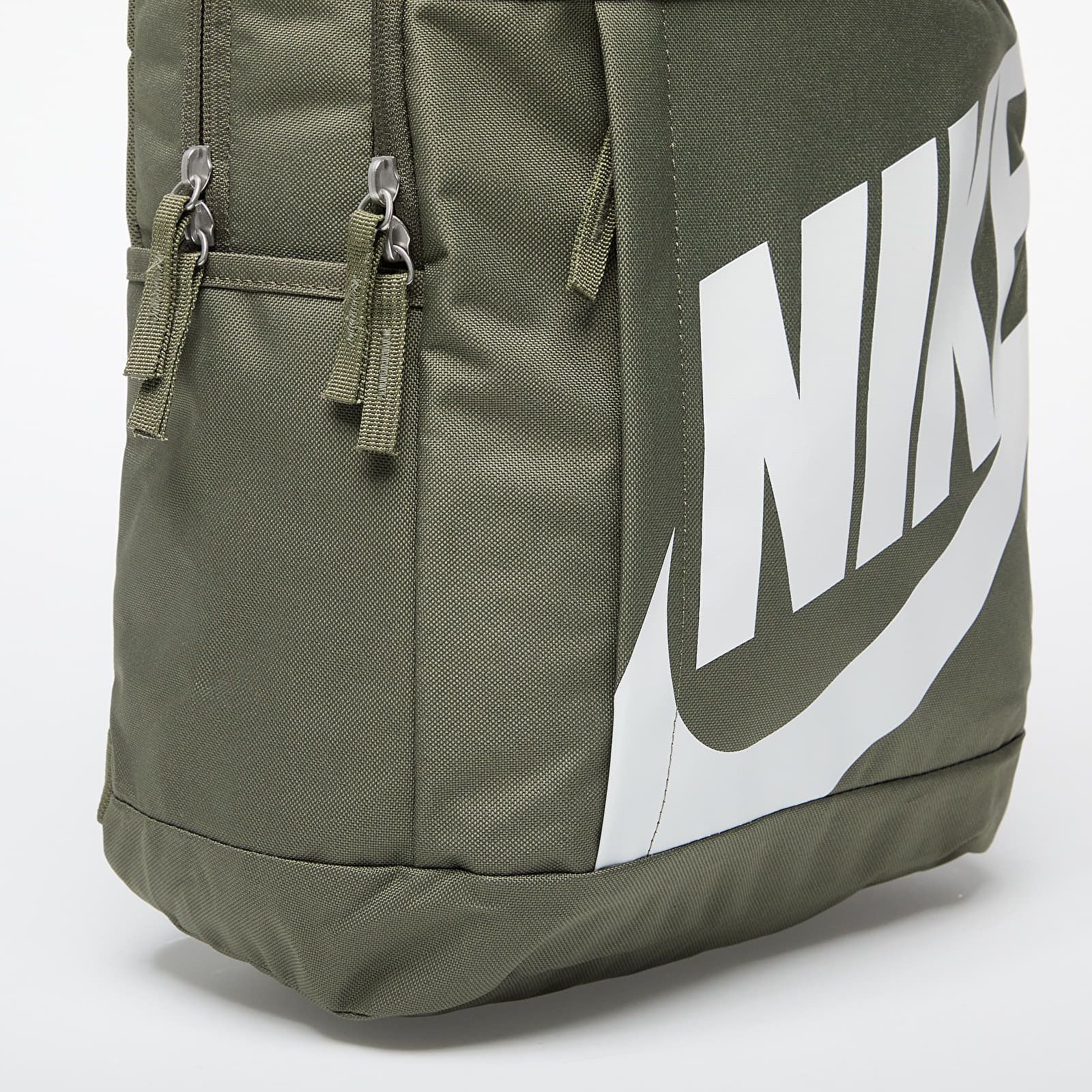 Pánské batohy Nike Elemental Backpack 21L Medium Olive/ Medium Olive/ Summit White