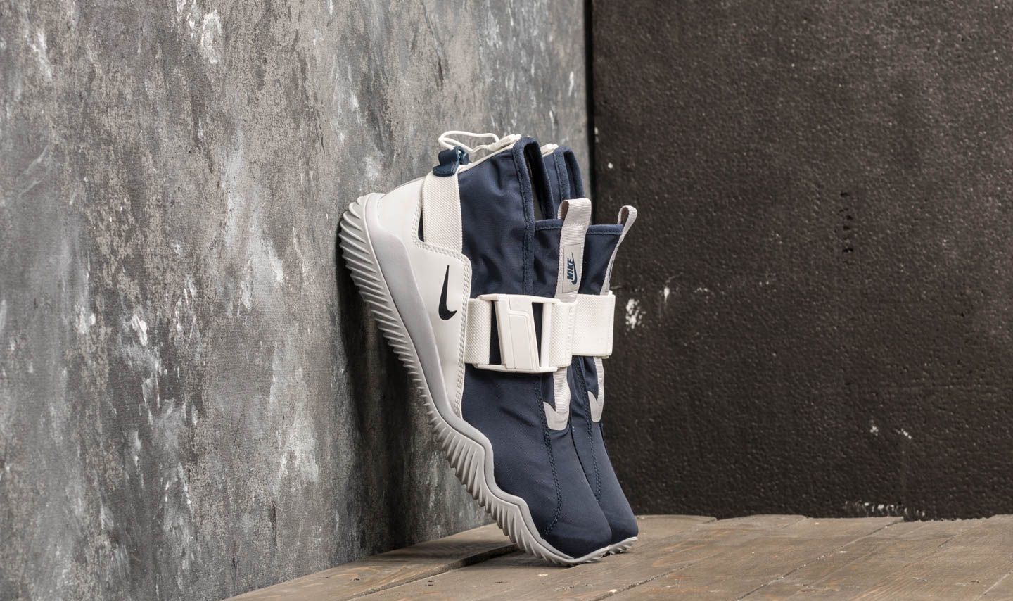 Zapatillas Hombre Nike Komyuter Obsidian/ Obsidian/ Wolf Grey