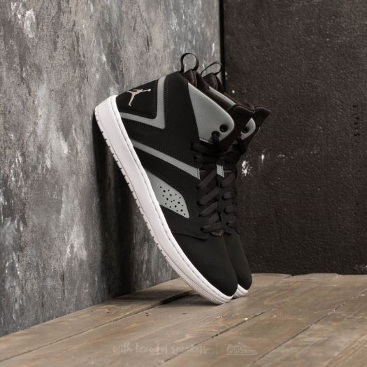Jordan flight legend black and white shop
