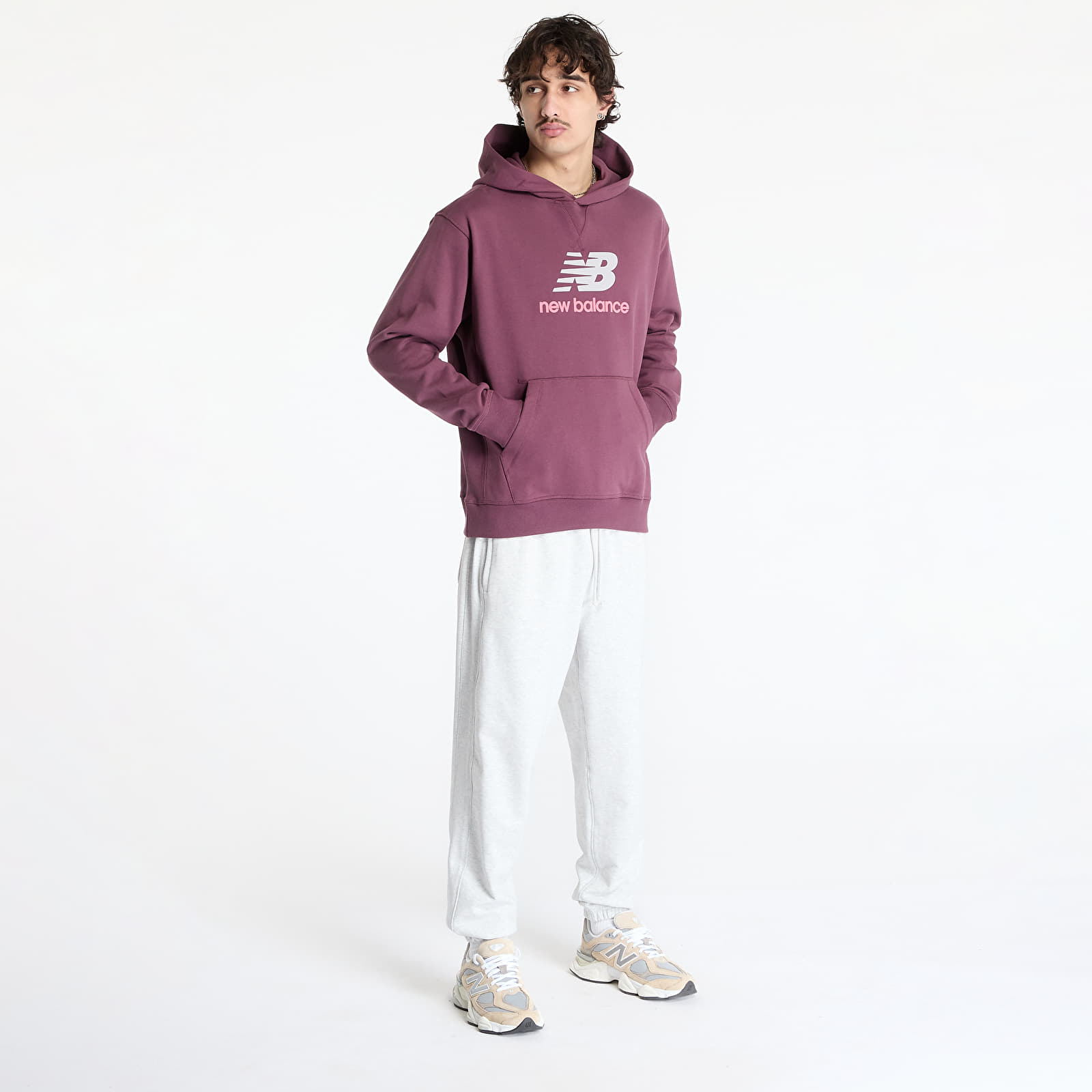 Pánské mikiny New Balance Athletics French Terry Logo Hoodie Violet