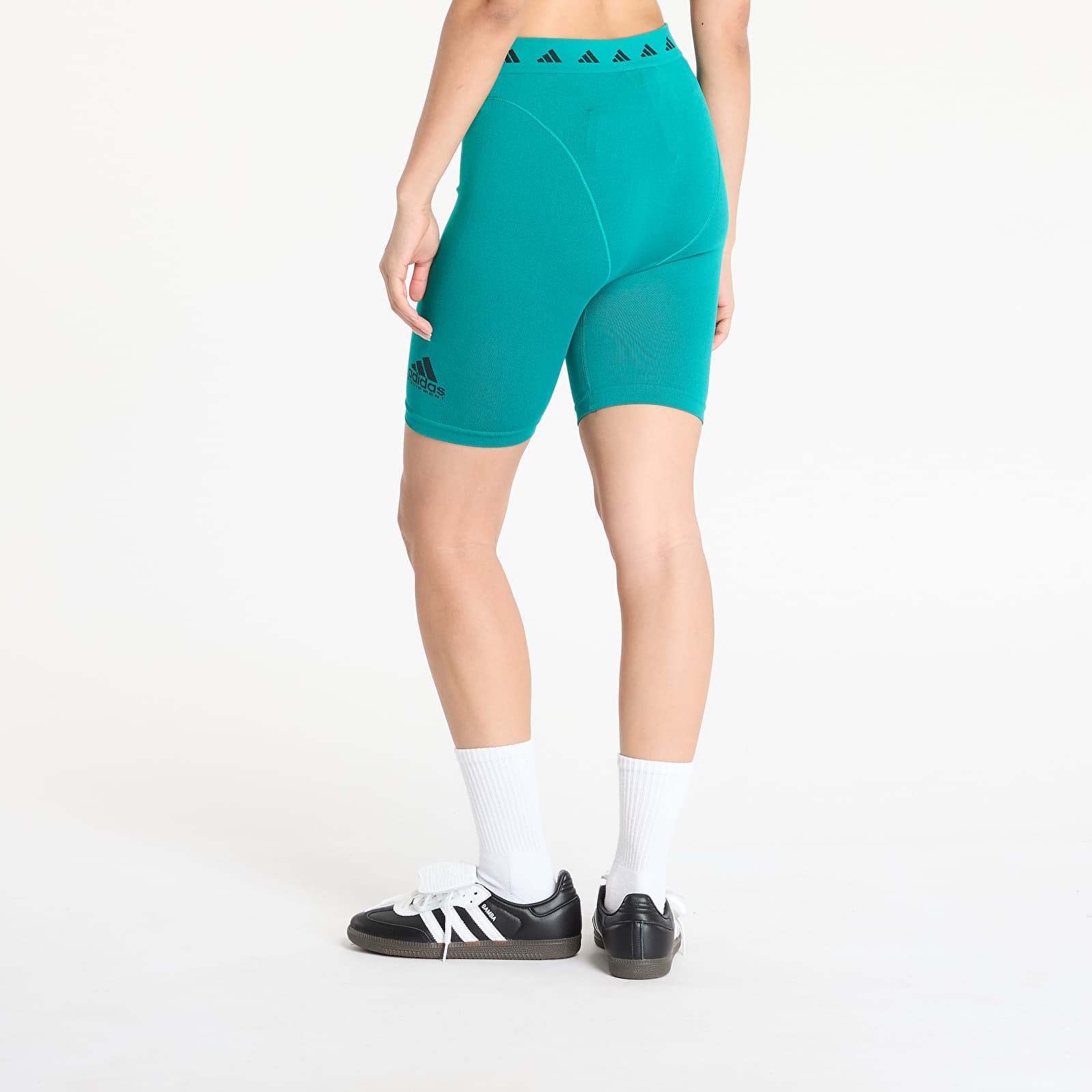 Kurzhosen adidas Equipment Shorts Green/ Equipment Green