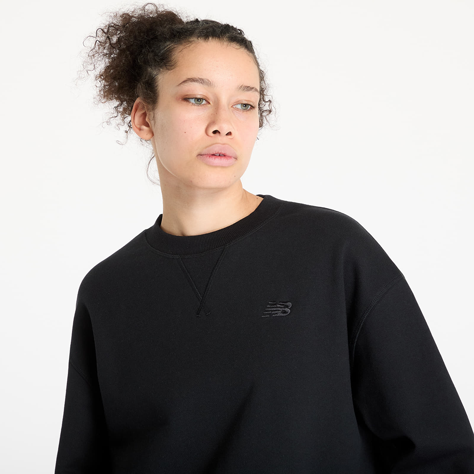 Mikiny New Balance Athletics French Terry Crew Sweatshirt Black