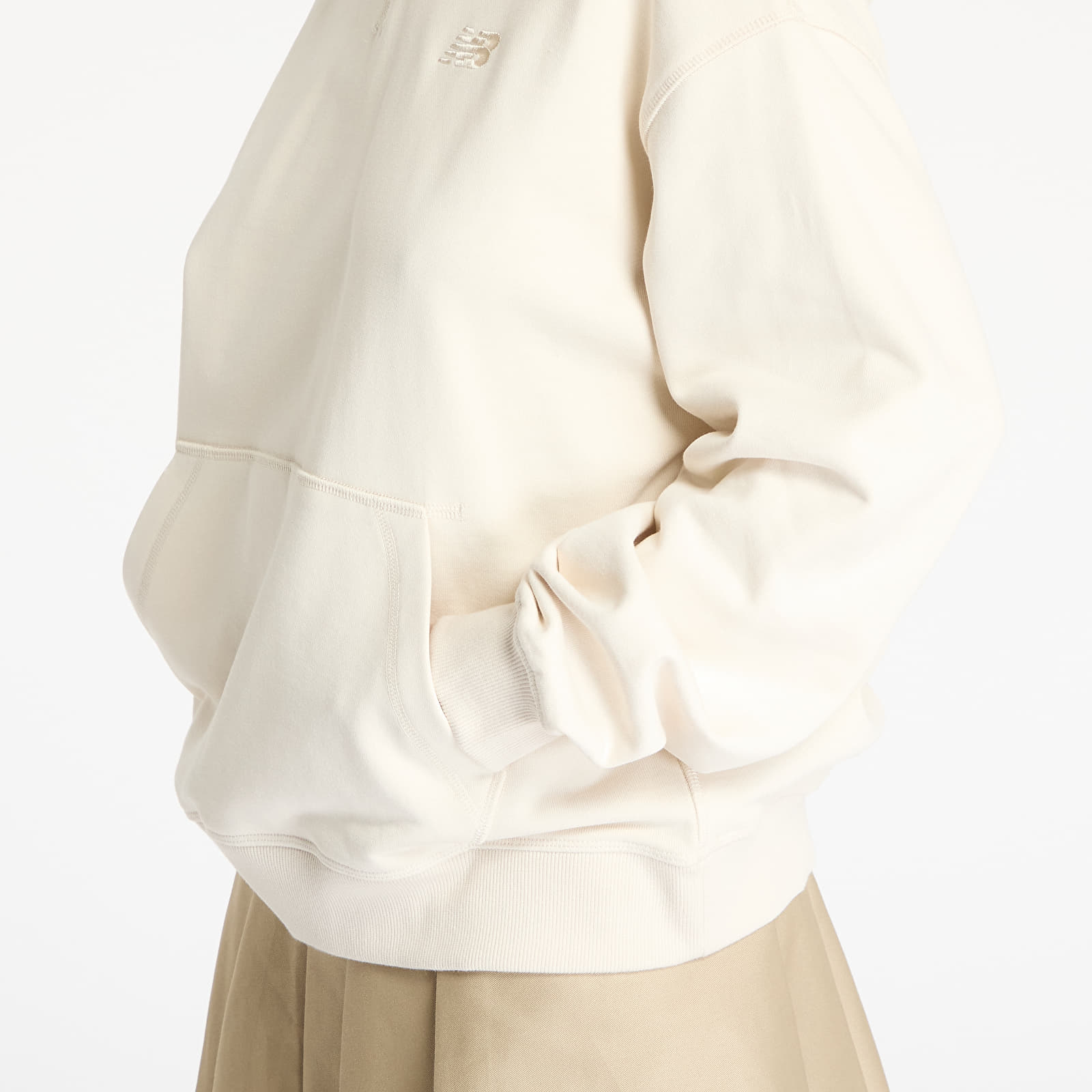 Mikiny New Balance Athletics French Terry Hoodie Beige