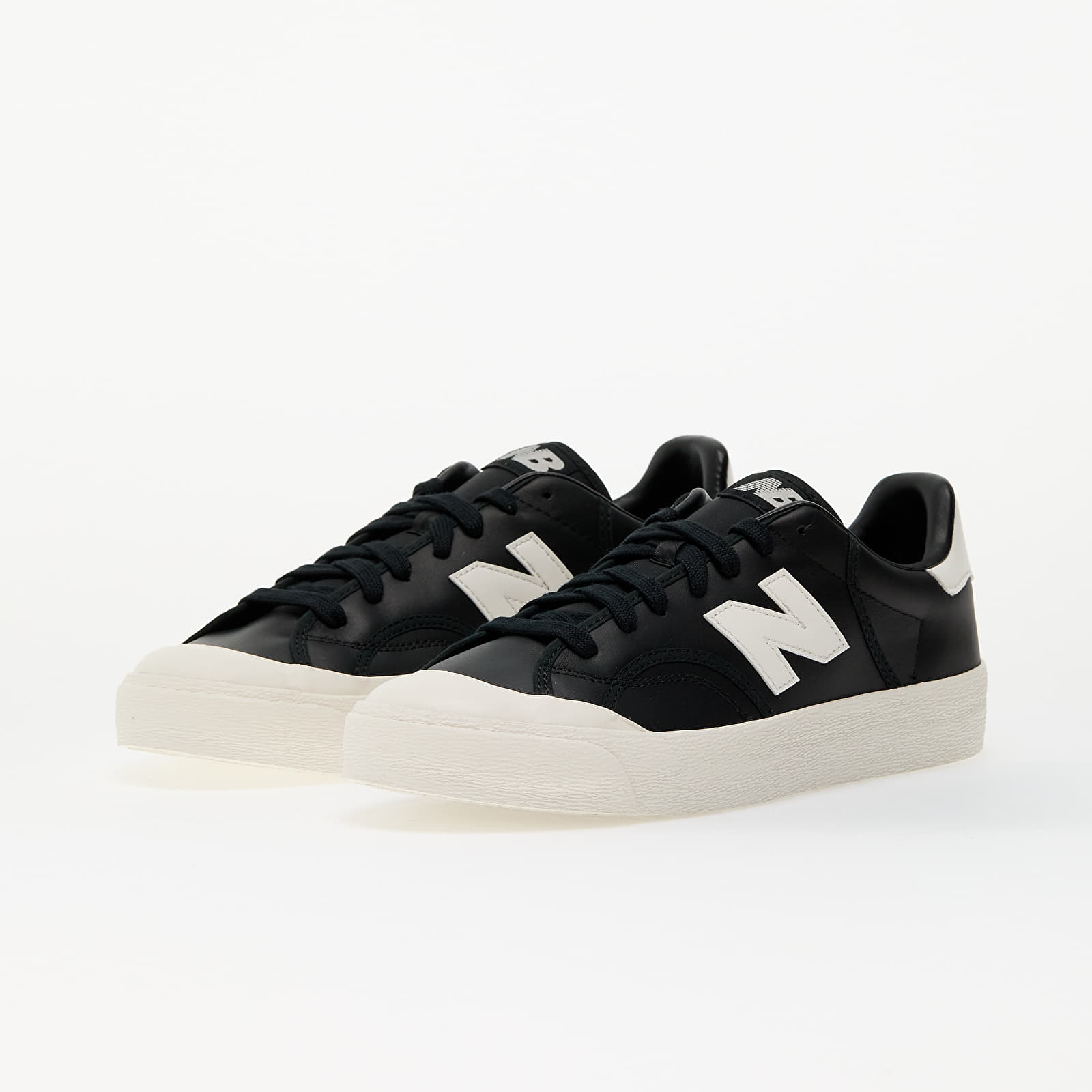 Férfi cipők New Balance 100 Black/ White