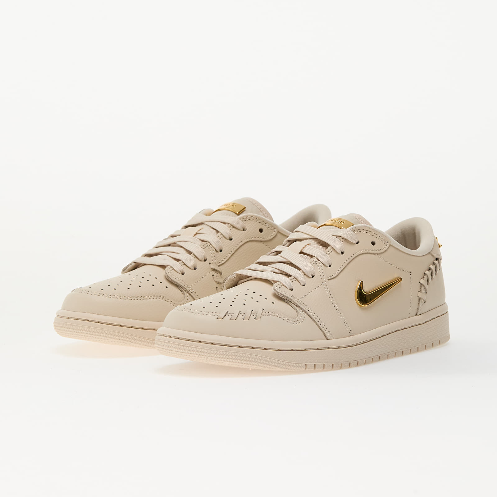 Dámske topánky a tenisky Air Jordan Wmns 1 Mm Low Legend Lt Brown/ Mtlc Gold