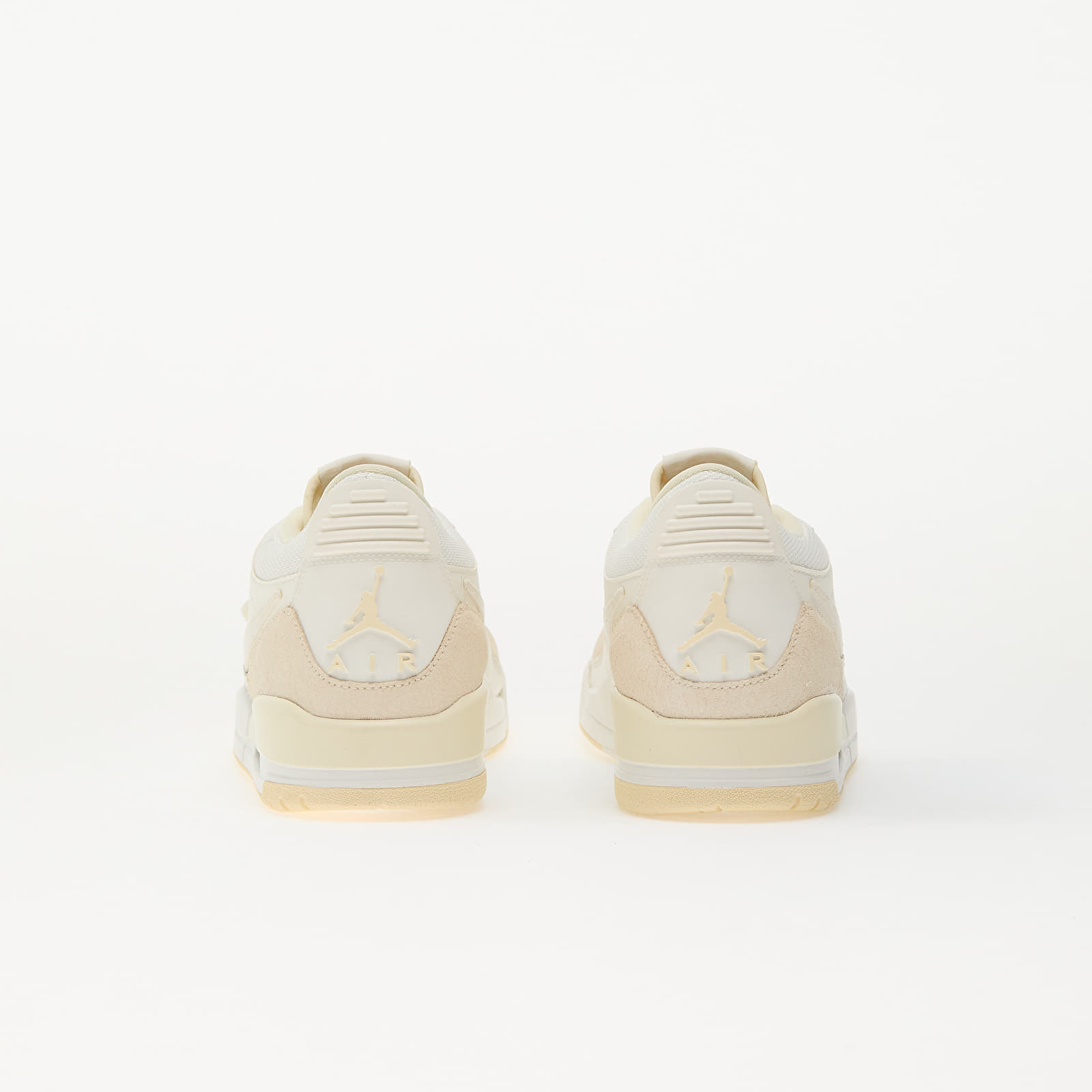 Sieviešu apavi Air Jordan Wmns Legacy 312 Low Sail/ Coconut Milk-Muslin