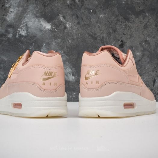 Nike air max 1 premium particle beige hot sale