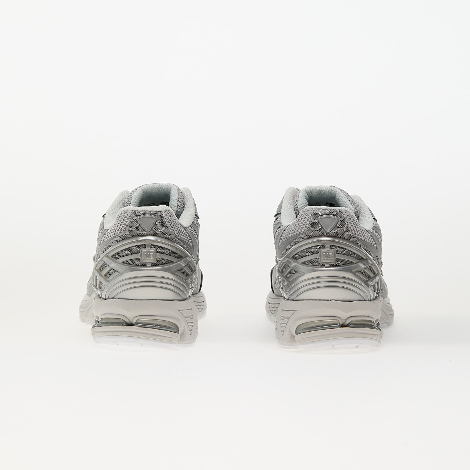 Pánské tenisky a boty New Balance 1906 Silver Metallic