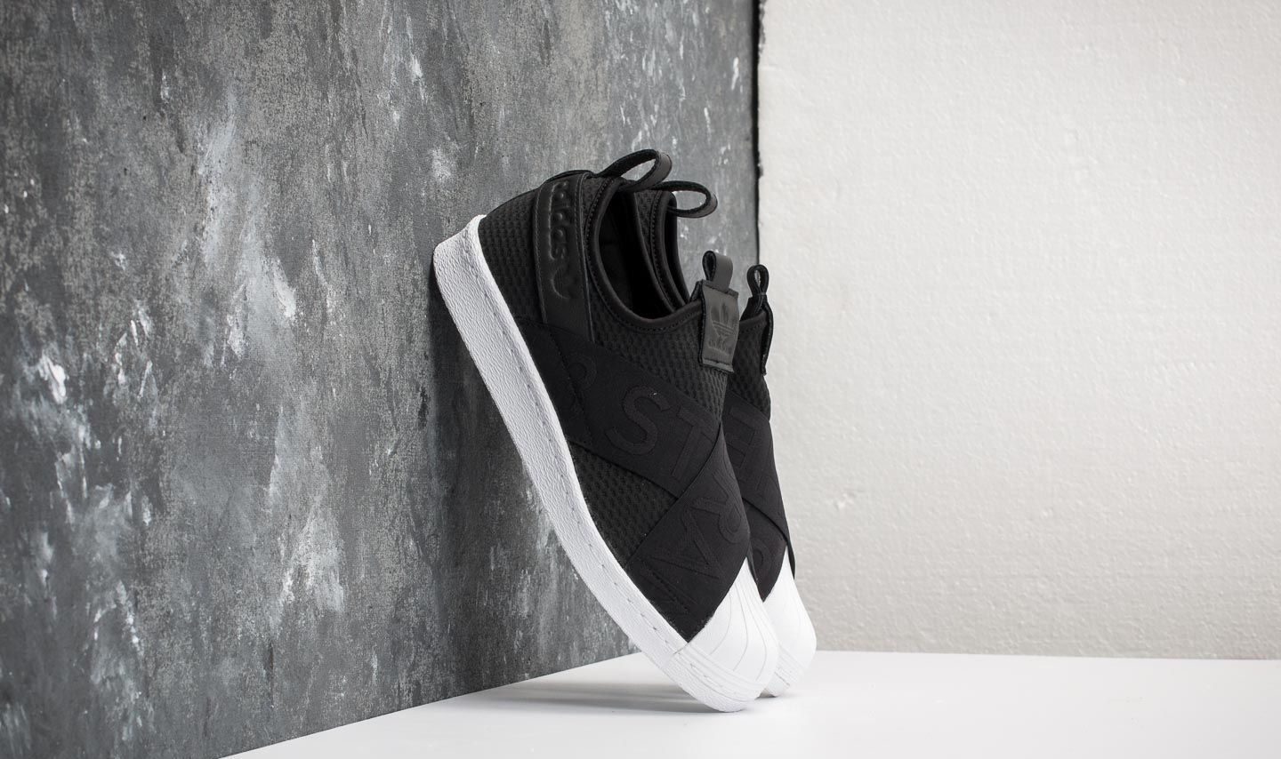 Adidas slip on deals core black