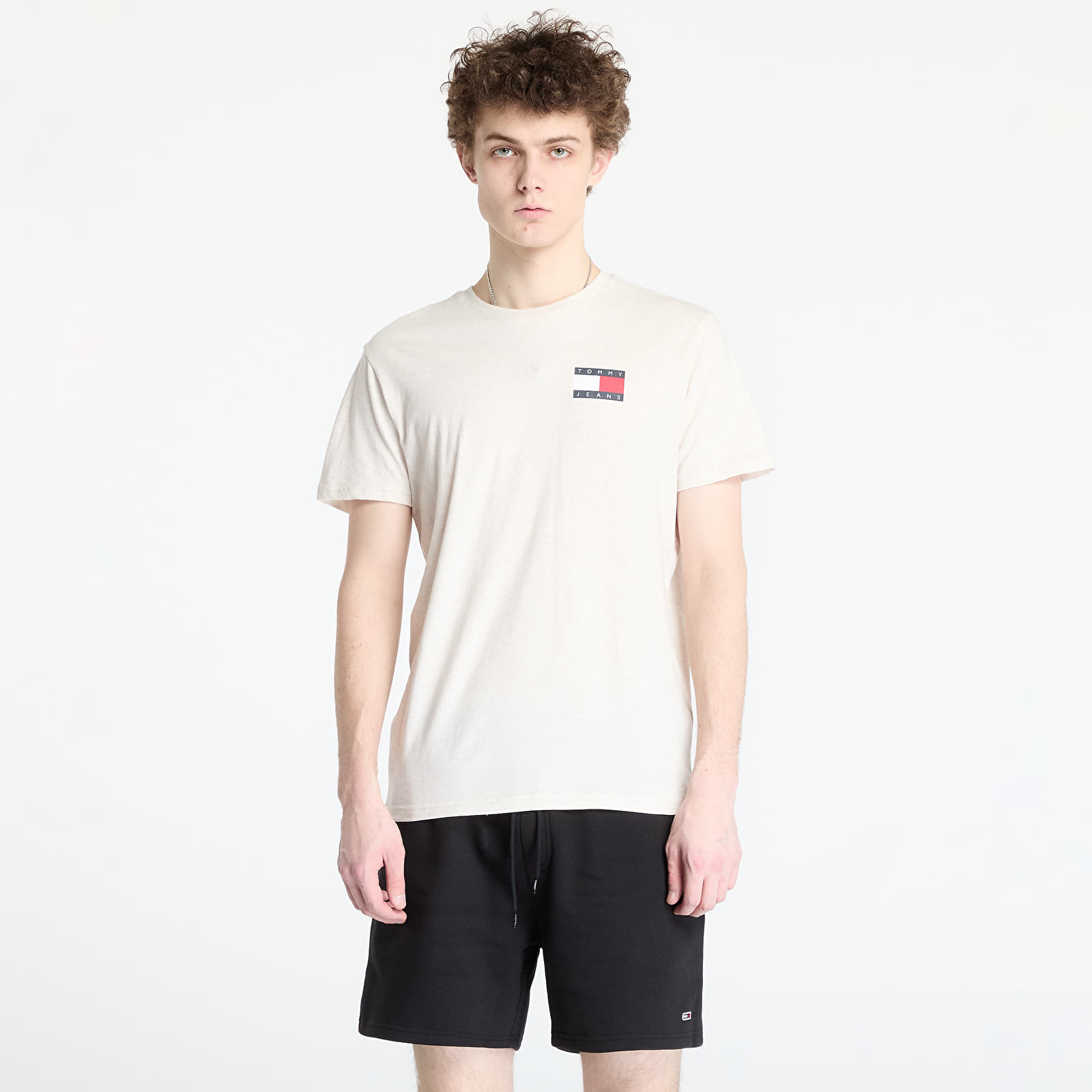 Pánská trička Tommy Jeans Slim Essential Tee Beige