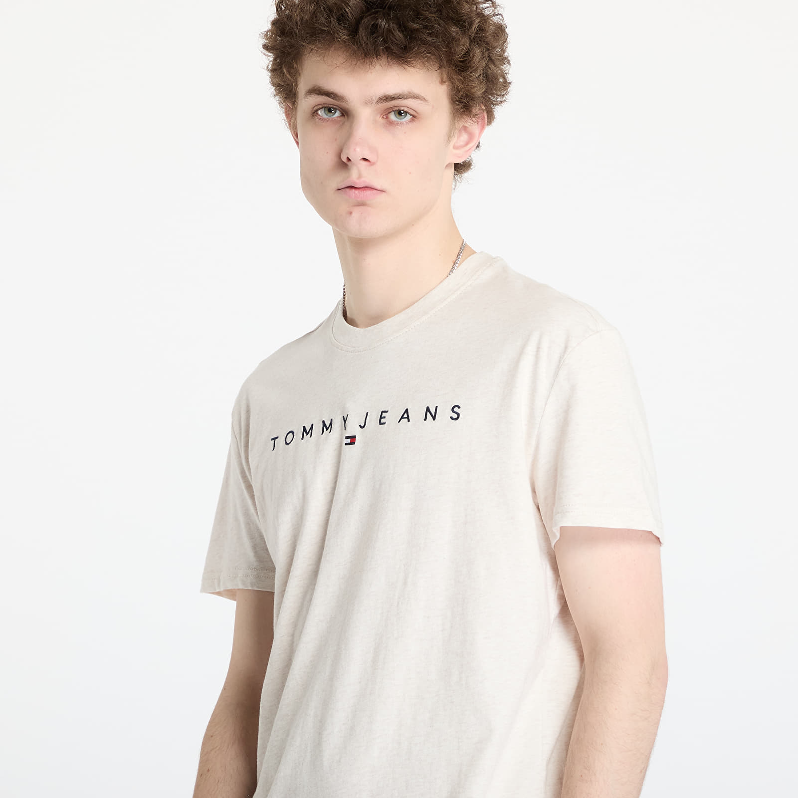 Männer T-Shirts Tommy Jeans Regular Linear Logo Tee Beige