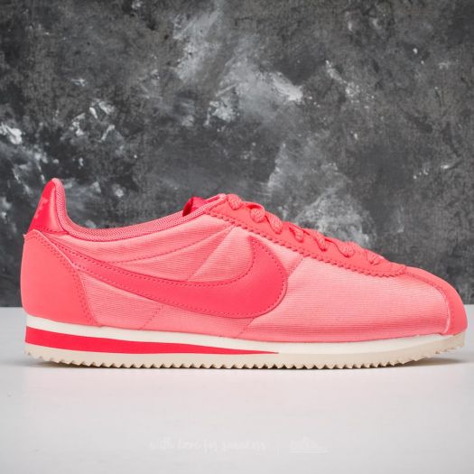 Nike cortez coral on sale