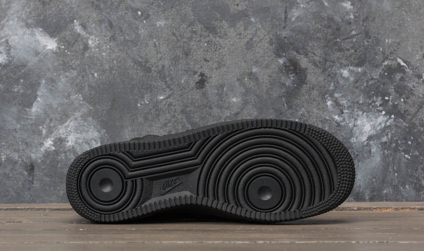Men s shoes Nike SF Air Force 1 Mid Black Black Black Footshop