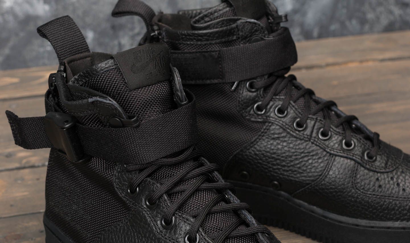 Air force 1 best sale sf mid black