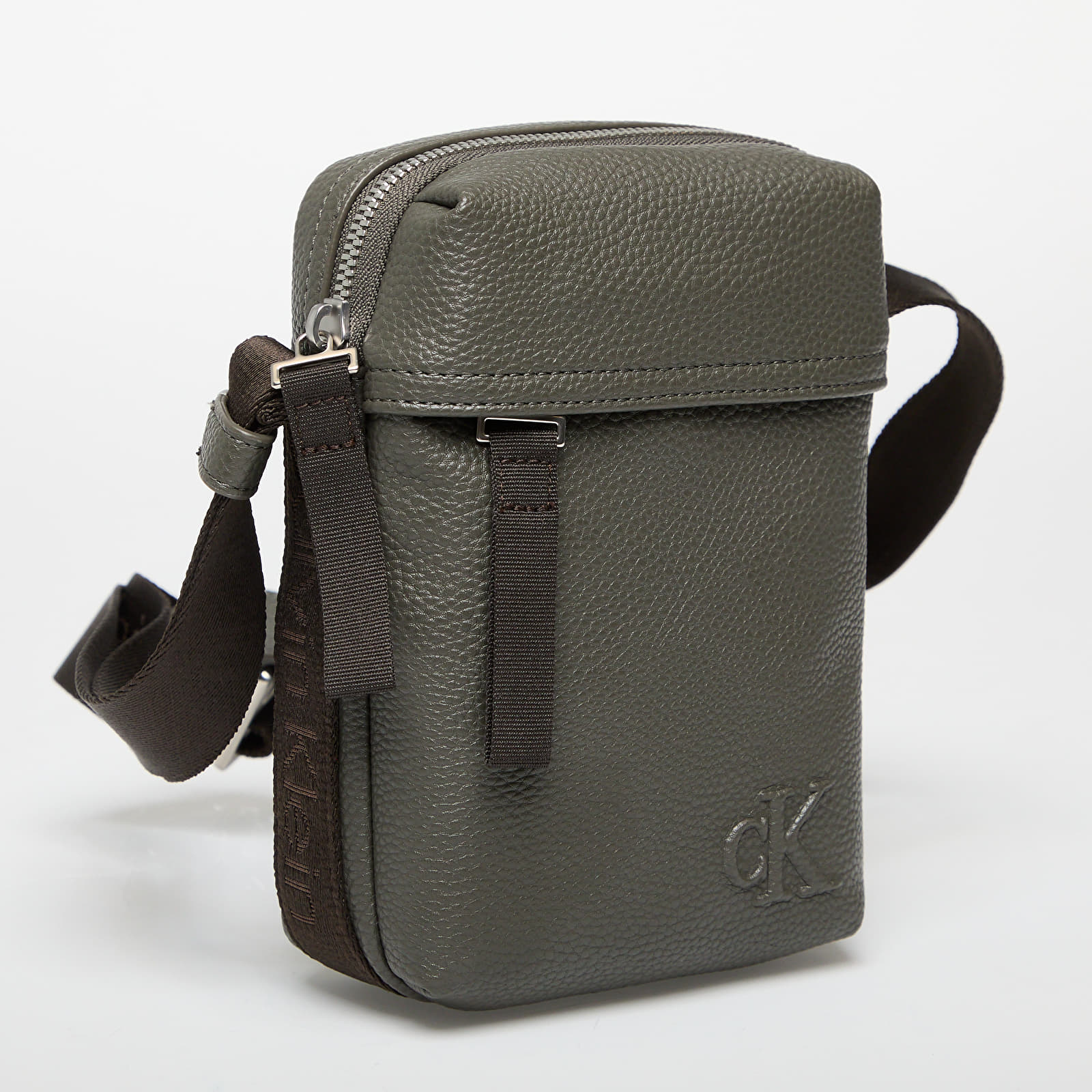 Tašky přes rameno Calvin Klein Jeans Cargo Reporter S Bag Gray