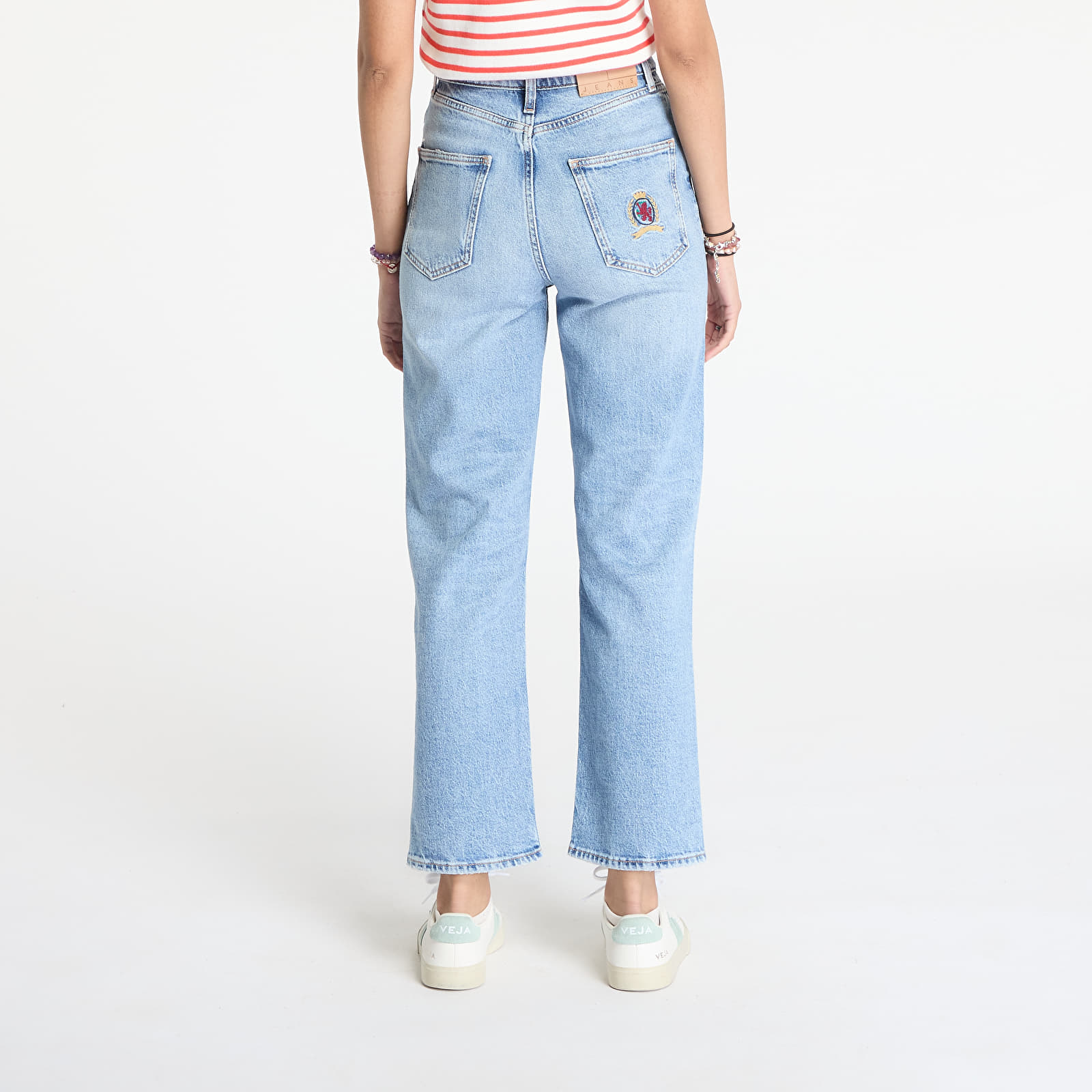 Дамски дънки Tommy Jeans Layla High Rise Slim Straight Jeans Denim Light