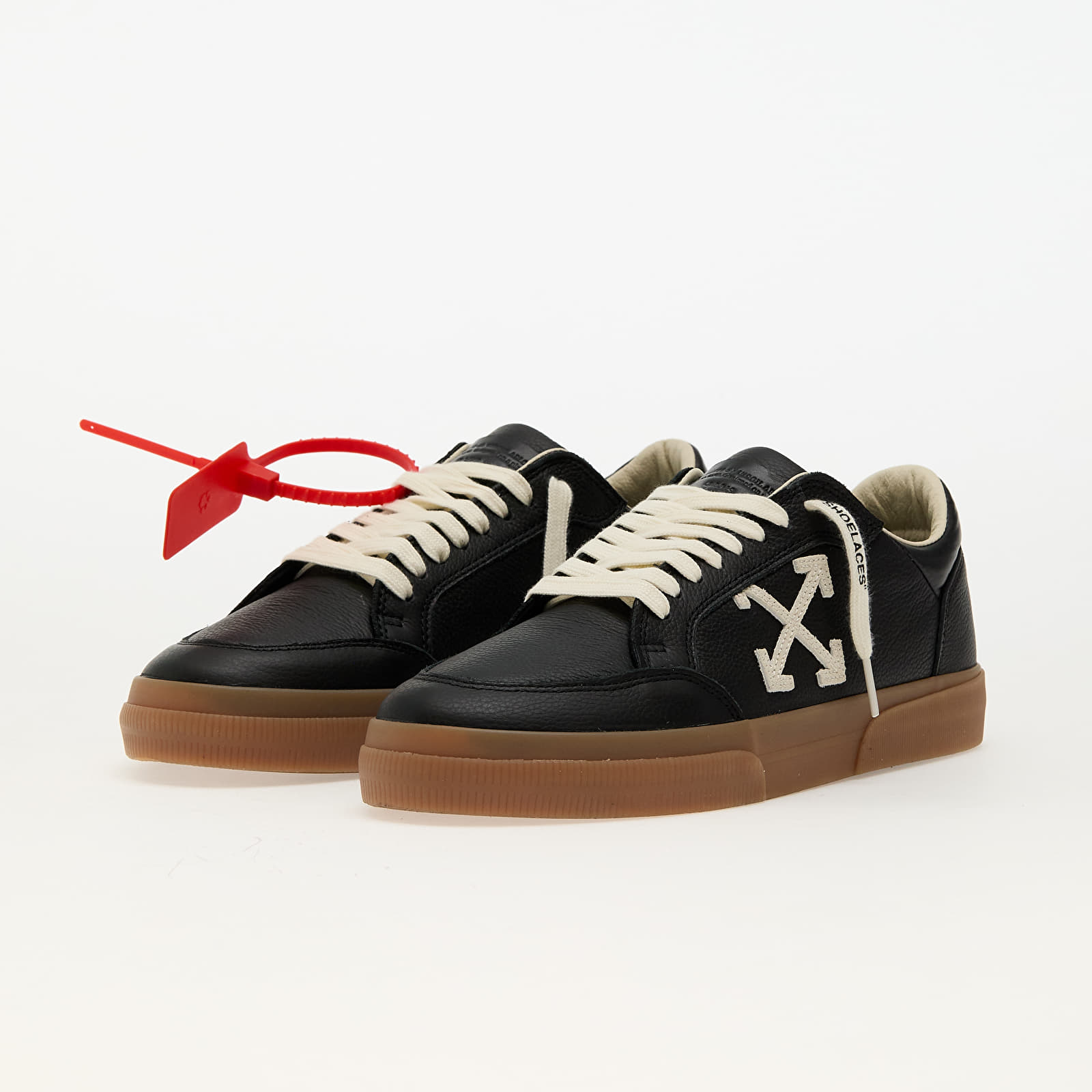 Férfi cipők Off-White New Low Vulcanized Leather Black Ivory