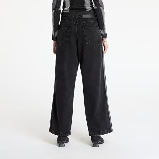 ★ADIDAS★ ADICOLOR DENIM 3S TRACK PANTS ★送料・関税込★ Women's adidas Originals adicolor 3-Stripes Denim Track