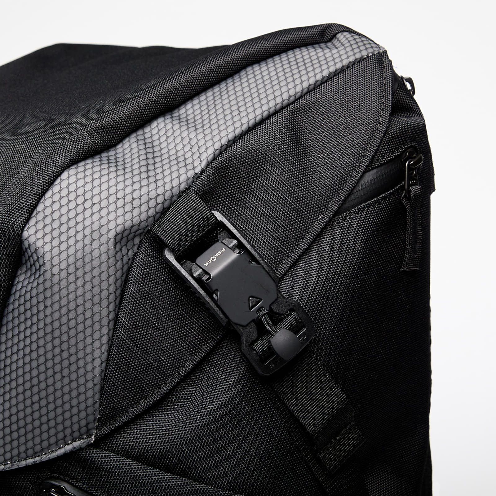 Hátizsákok Oakley Latitude Flex Pack Blackout