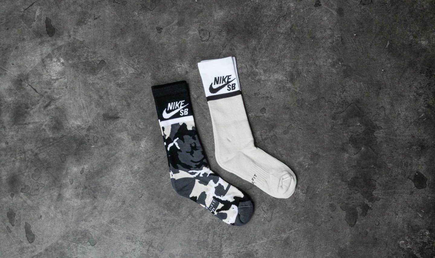 Sukat Nike SB 2 Pack U Energy Crew Socks White/ Black/ Beige/ Grey