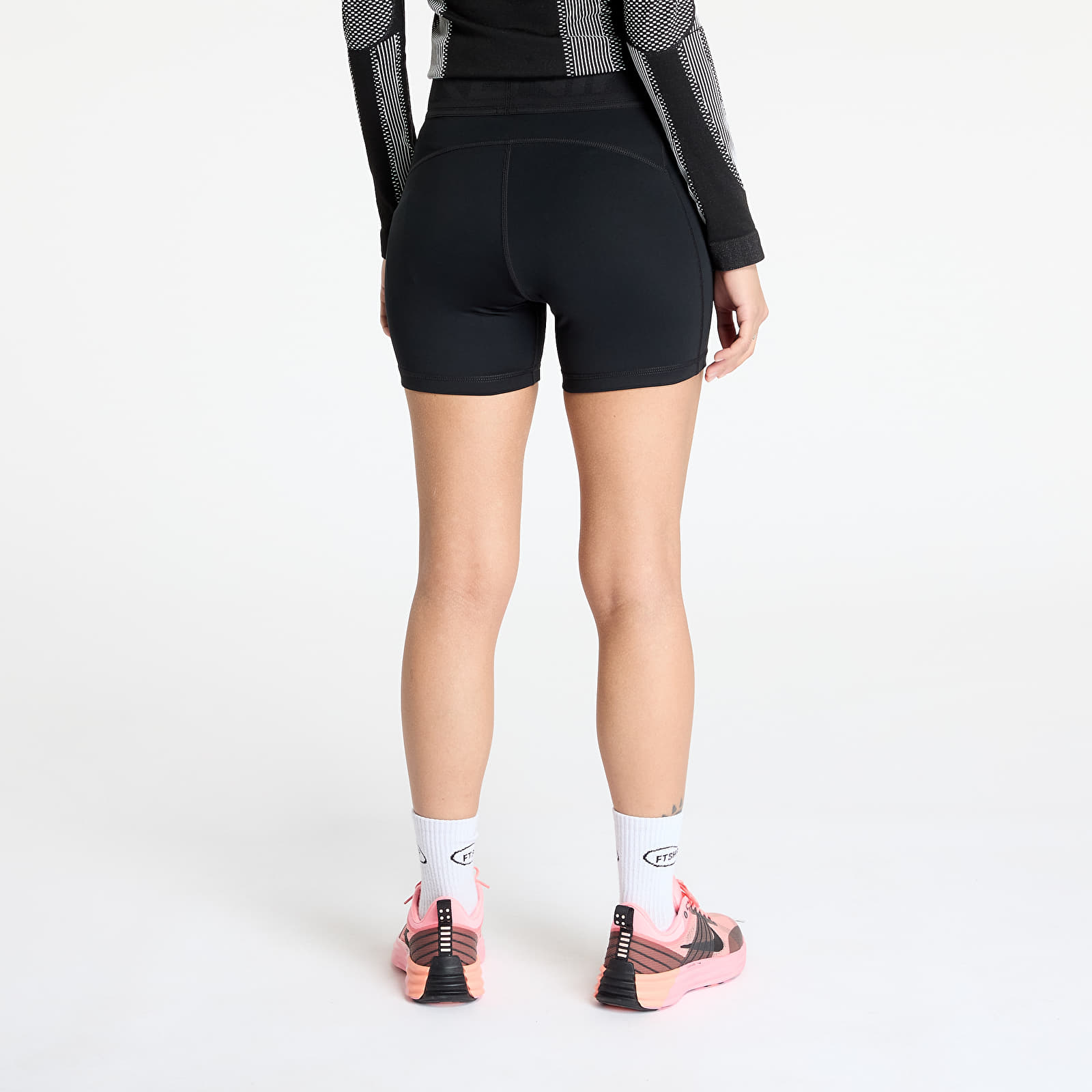 Šortky Nike Pro Sculpt Women's High-Waisted 5" Biker Shorts Black/ White