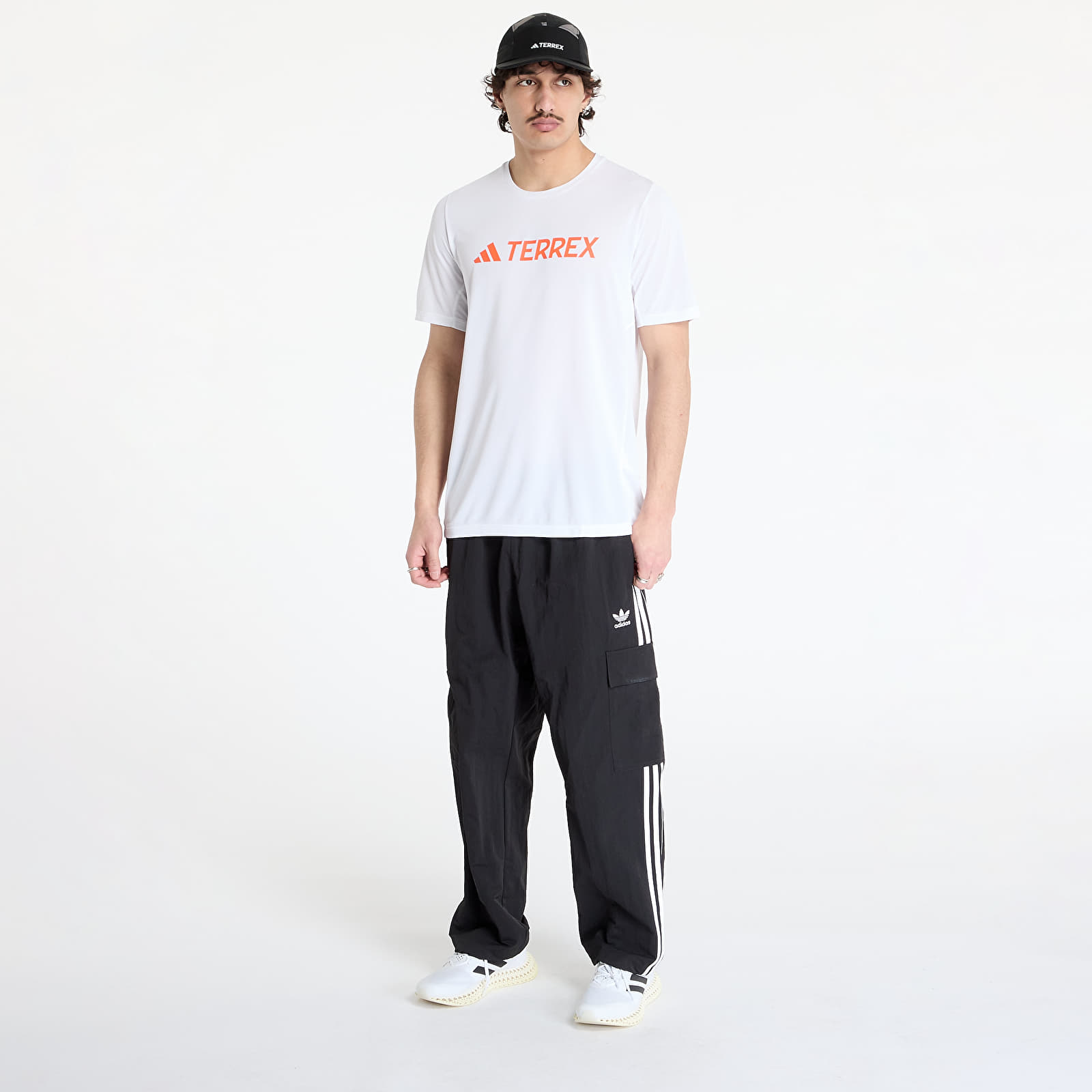 Männer T-Shirts adidas Terrex Multi Climacool Logo Tech T-Shirt White/ White