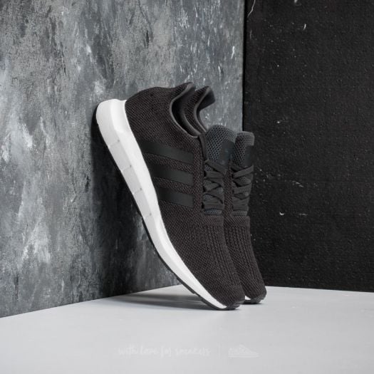 adidas Swift Run