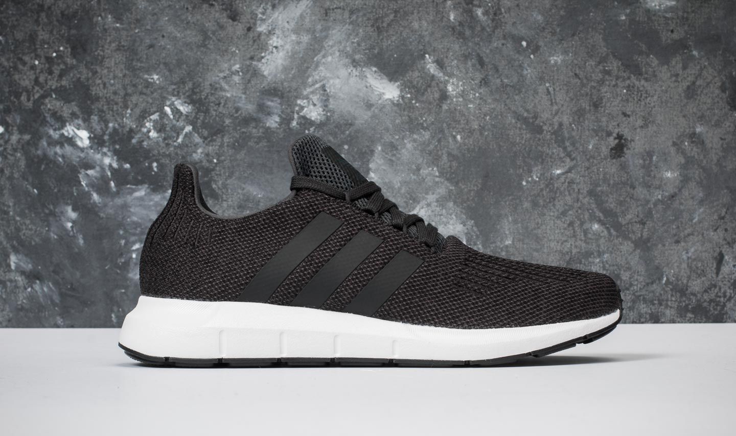 Herren Sneaker und Schuhe adidas Swift Run Carbon Core Black Mgreyh Footshop