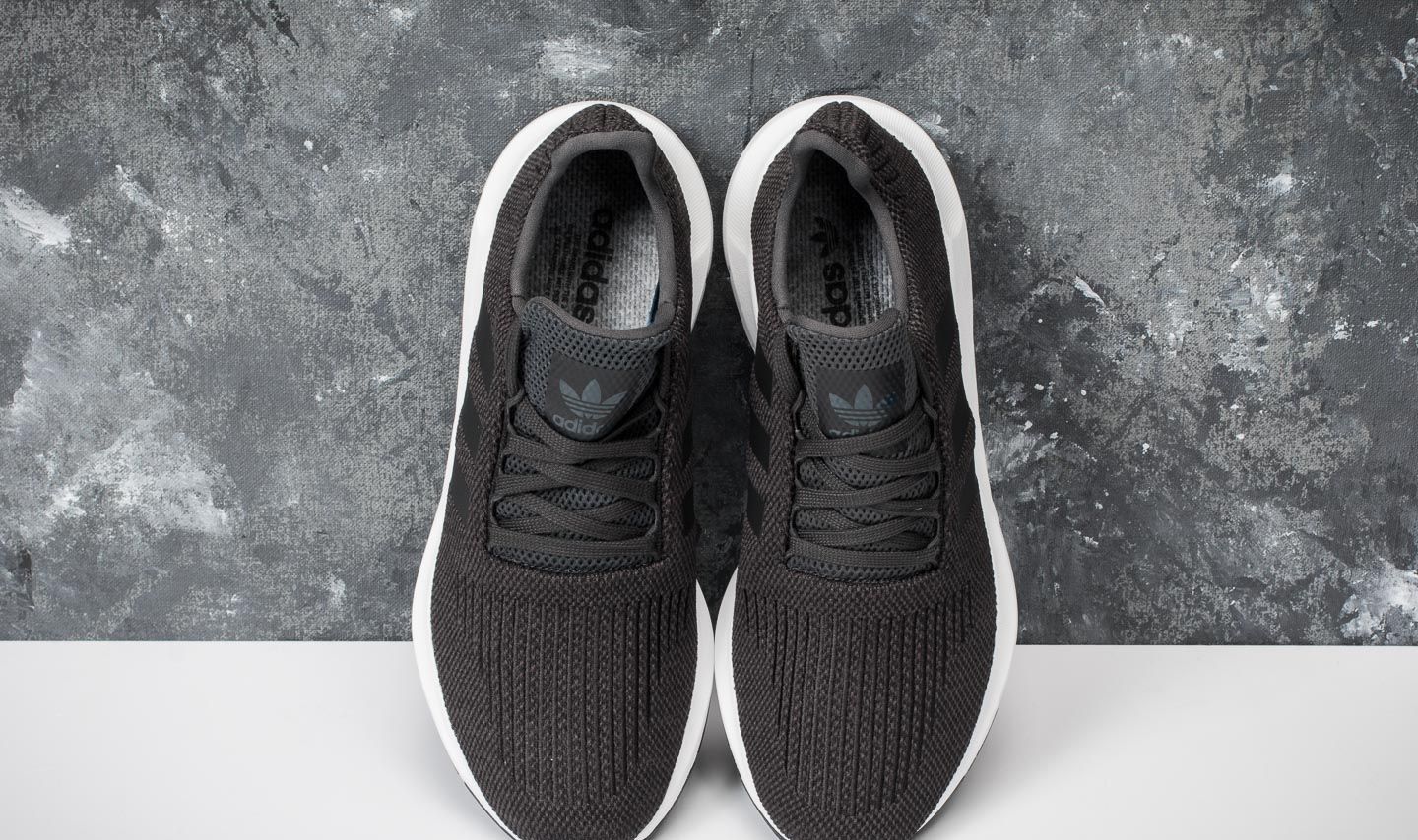 Herren Sneaker und Schuhe adidas Swift Run Carbon Core Black Mgreyh Footshop