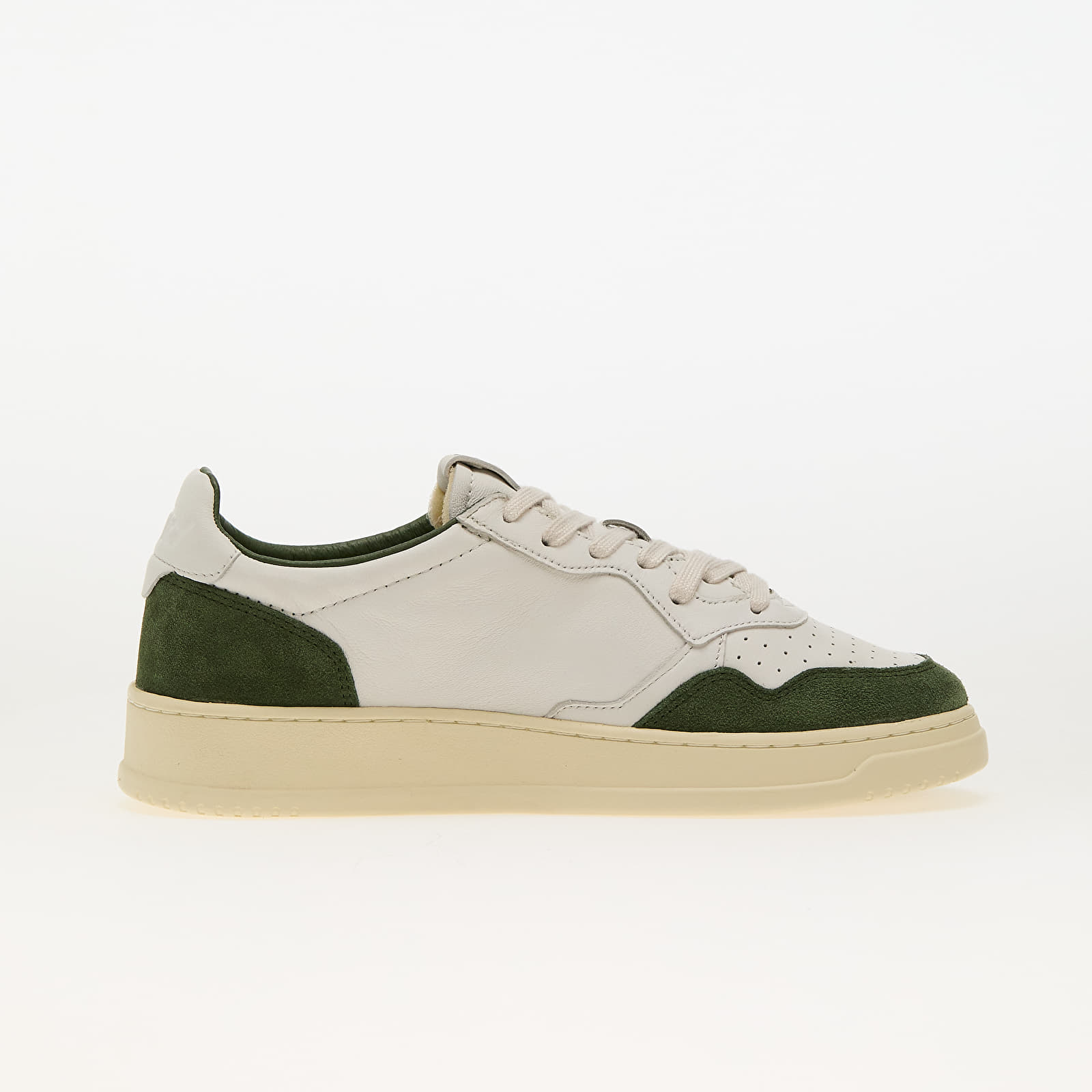 Pánské tenisky a boty Autry Medalist Low Man Goat/ Suede White/ Milit