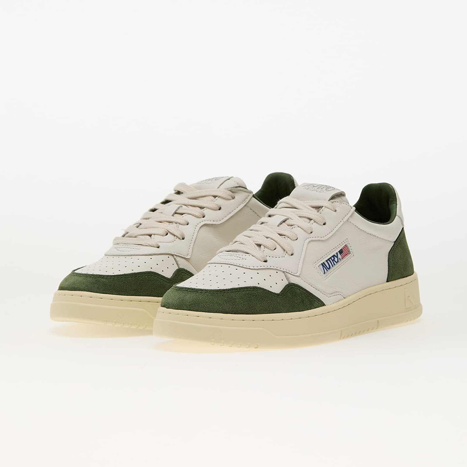 Pánské tenisky a boty Autry Medalist Low Man Goat/ Suede White/ Milit