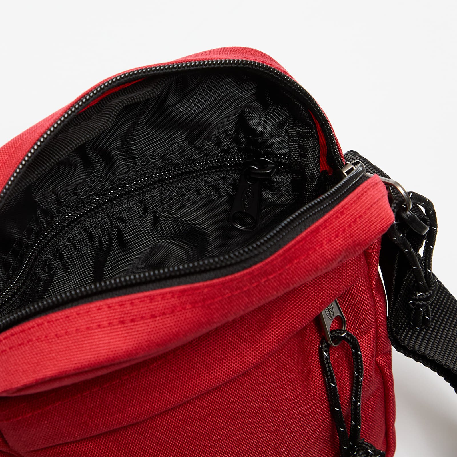 Сумки через плече Eastpak The One Scarlet Red