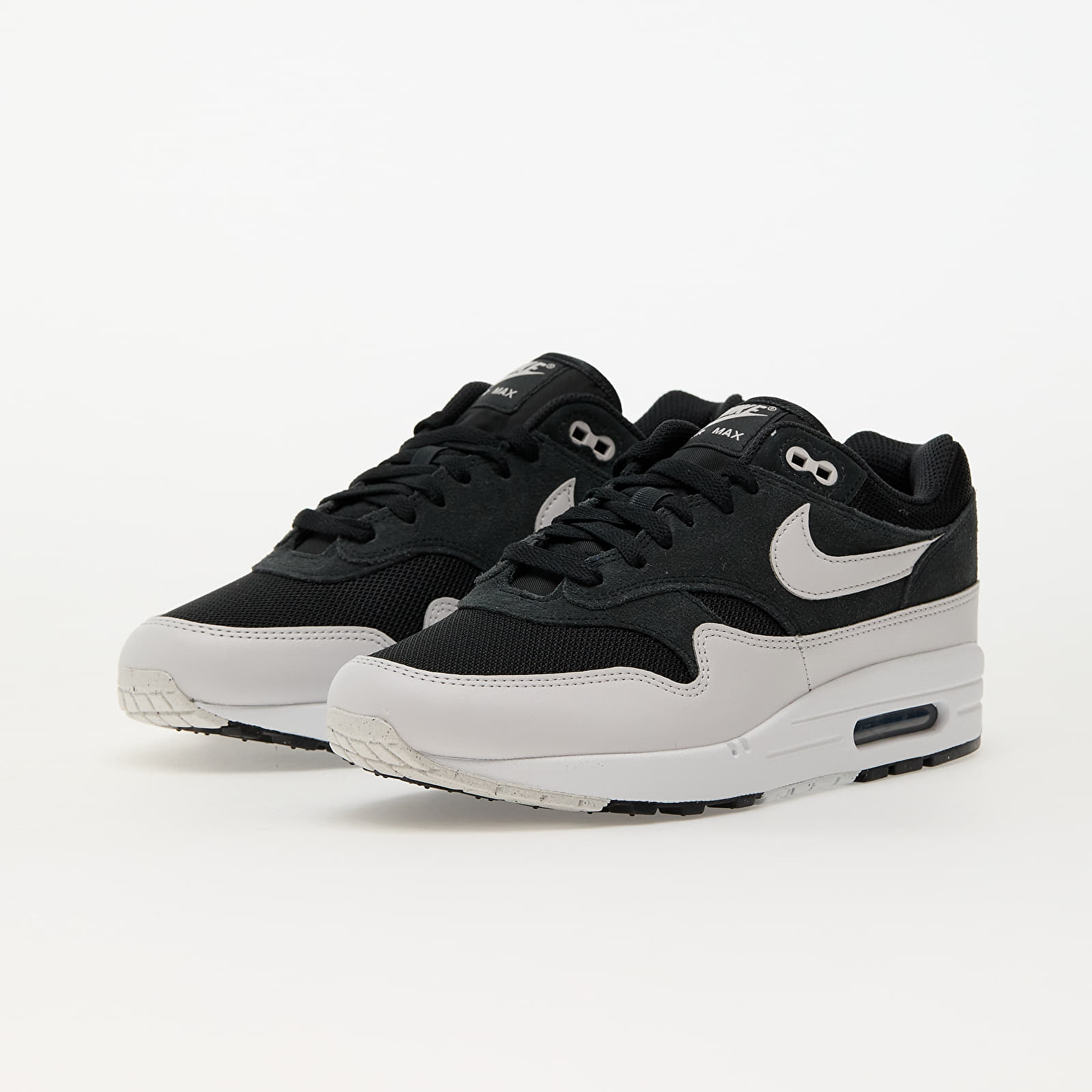 Férfi cipők Nike Air Max 1 Essential Off Noir/ Vast Grey-White-Black