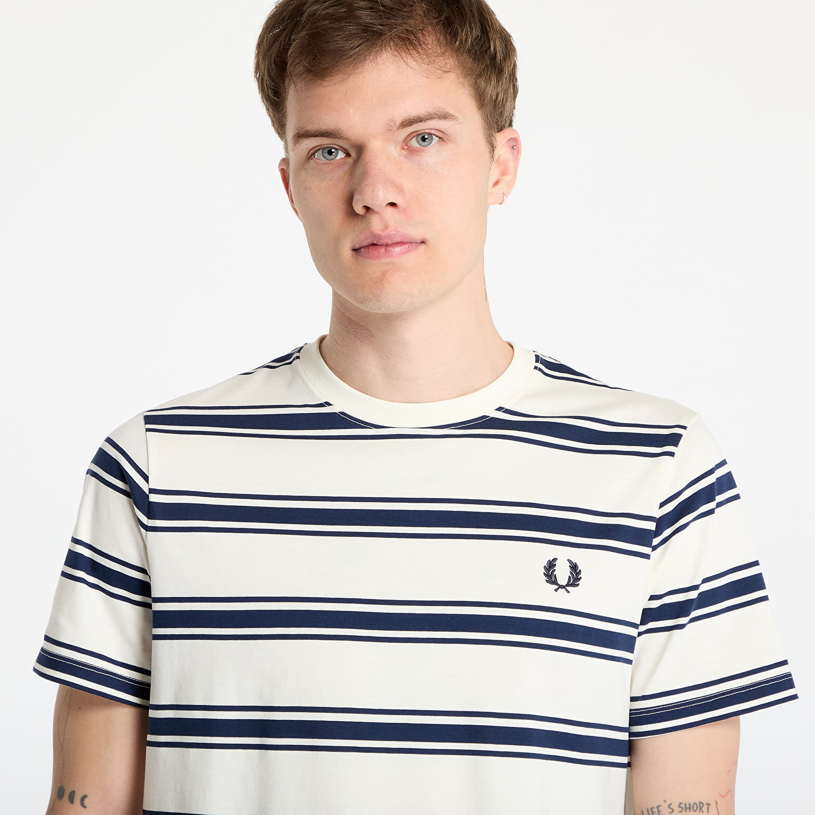 Футболки FRED PERRY Fine Stripe T-Shirt Ecru