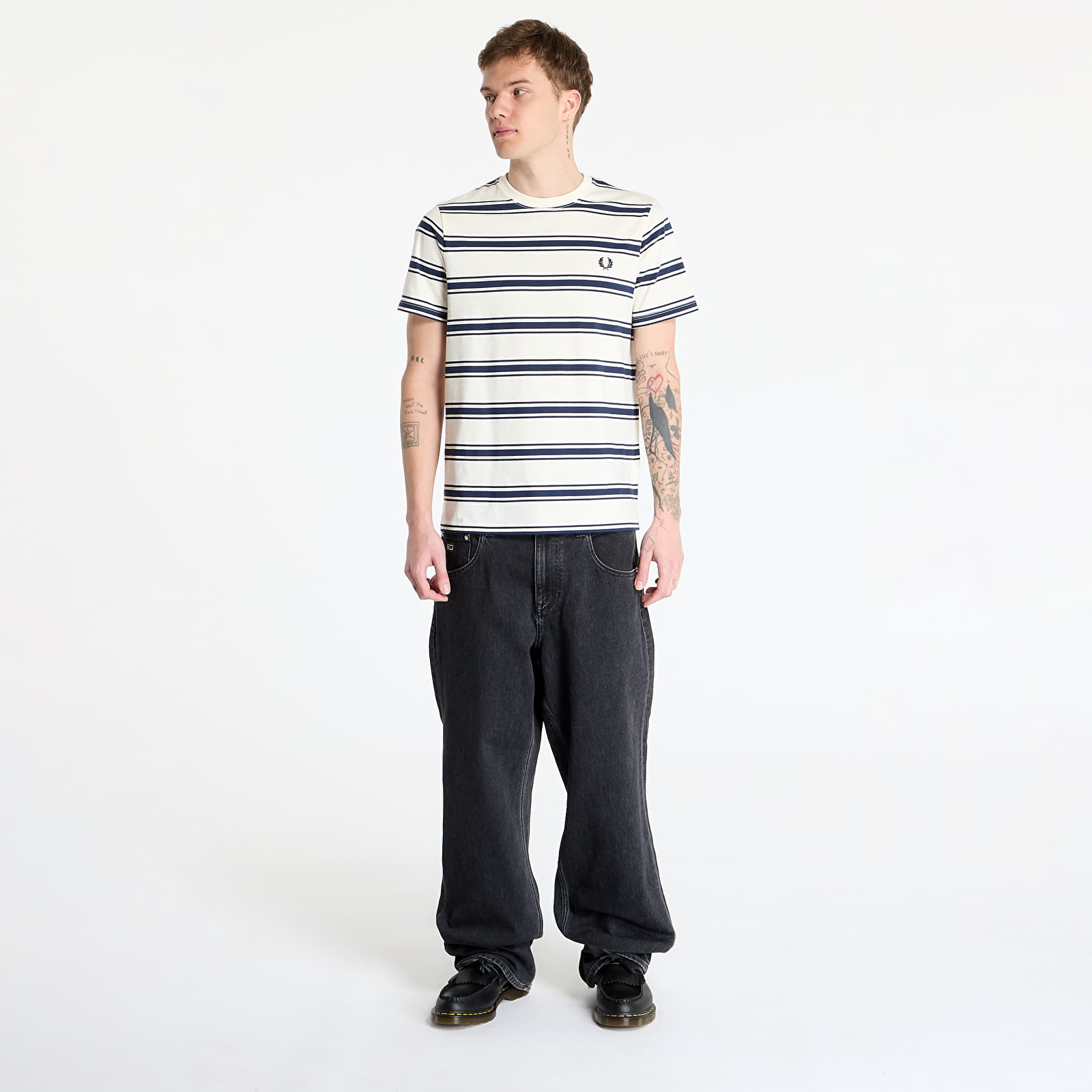 T-shirts FRED PERRY Fine Stripe T-Shirt Ecru