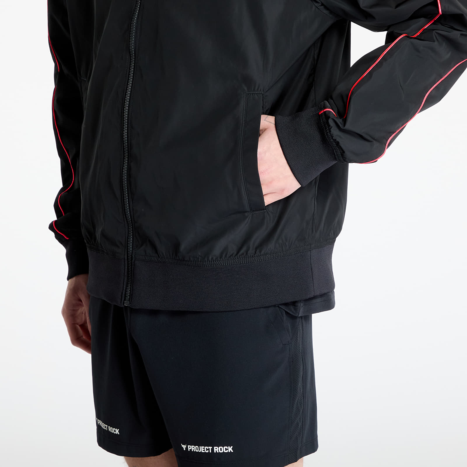 Pánské bundy Under Armour Project Rock Warmup Jacket Black