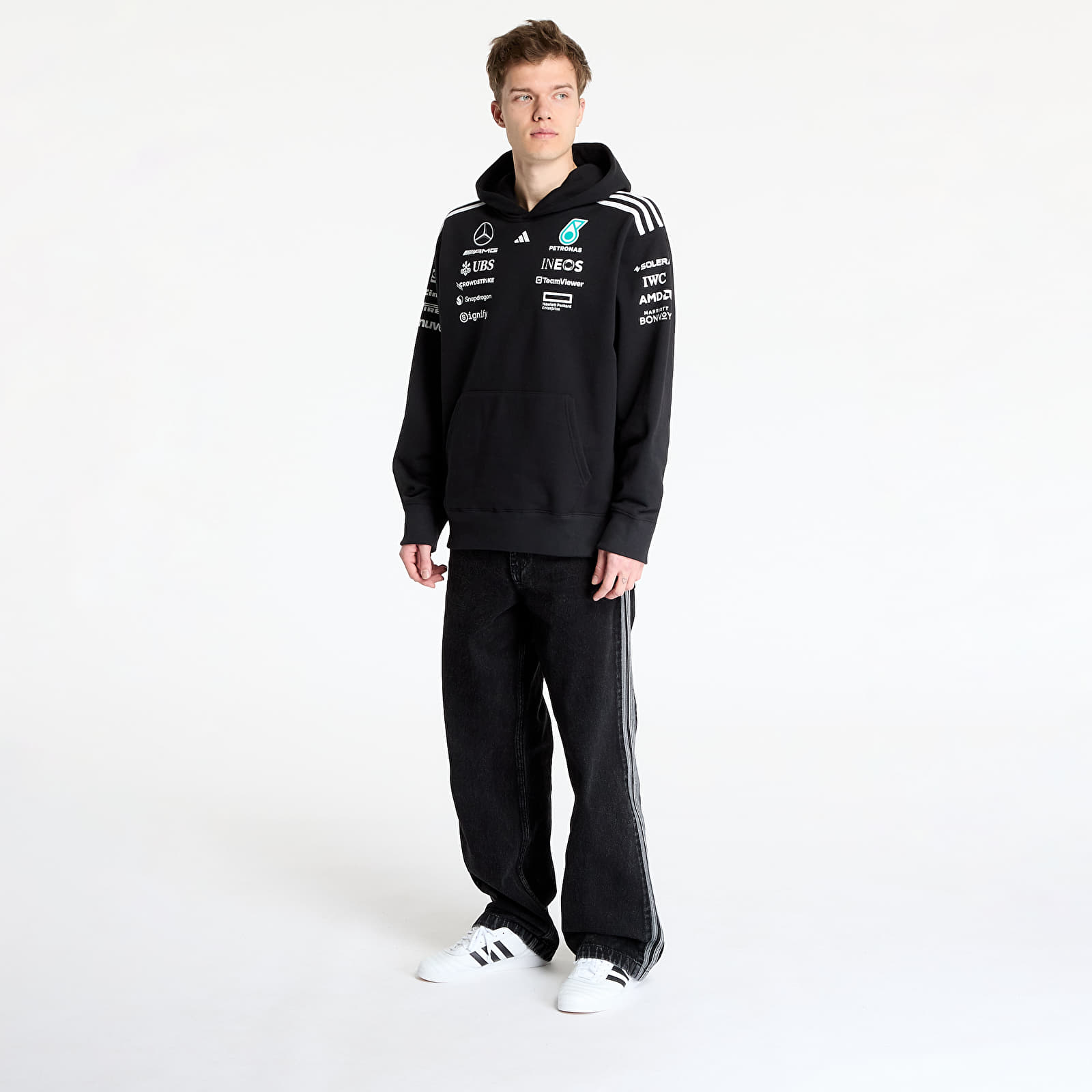 Férfi kapucnis pulcsik adidas x Mercedes Amg Petronas Formula One Team Team Hoodie Black/ Black/ White