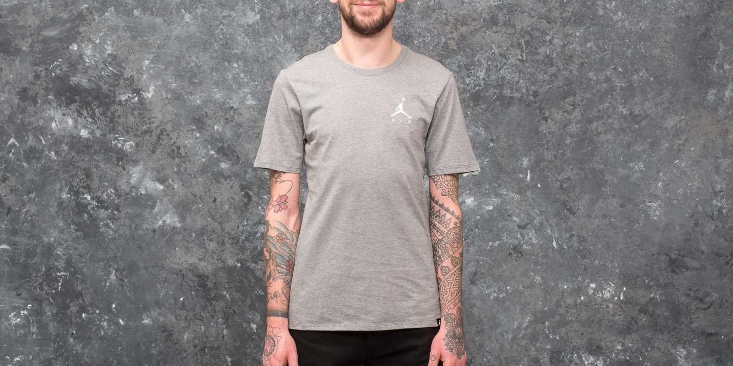 T-Shirts Jordan Sportswear Jumpman Air Embroidered Tee Grey
