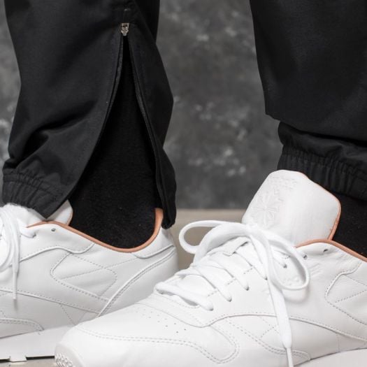 Pants and jeans Reebok Lost And Foung Trackpants Black Footshop
