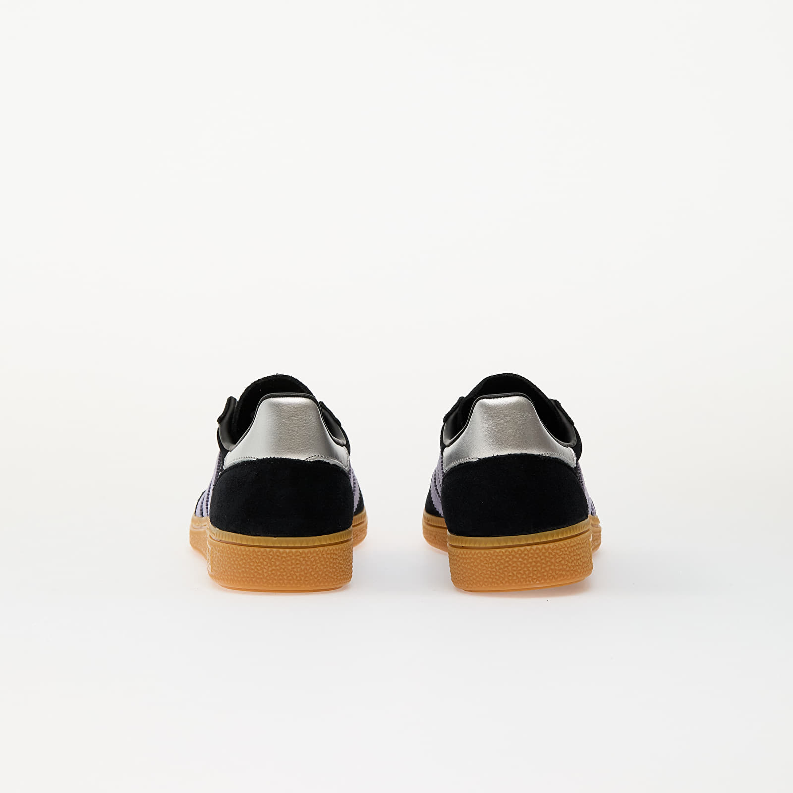 Skor för kvinnor adidas Handball Spezial W Core Black/ Violet Tone/ Gum1