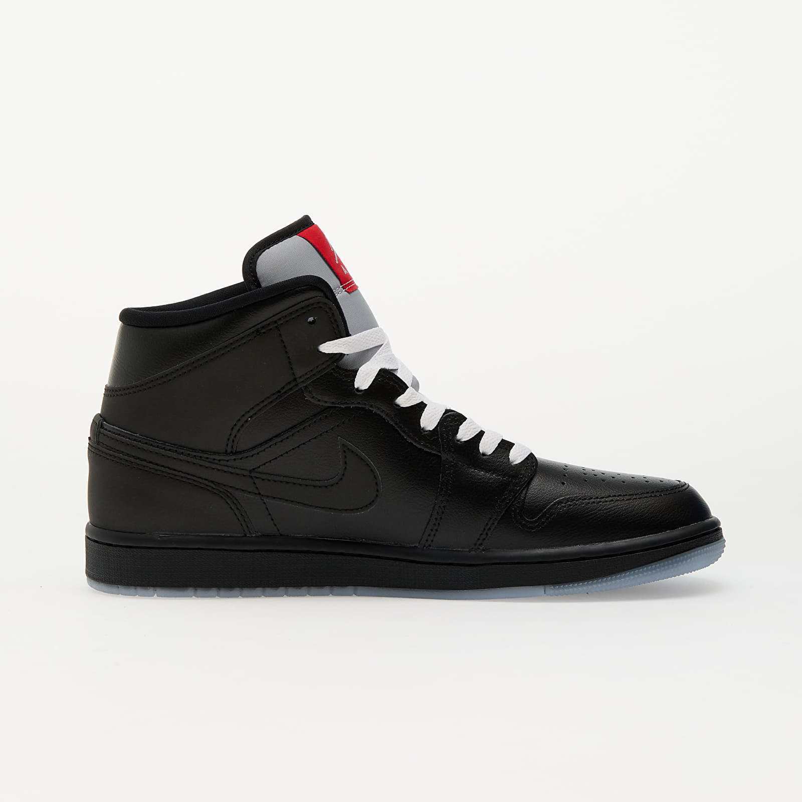 Pánské tenisky a boty Air Jordan 1 Mid Se Black/ Black-White-Wolf Grey-Fire Red-Mtlc Silver