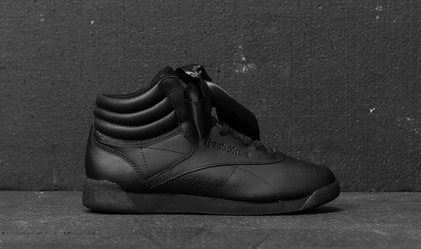Reebok freestyle online hi mens black