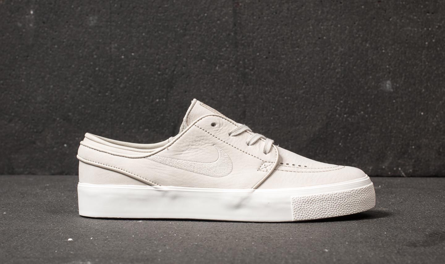 Nike sb zoom stefan janoski light bone hot sale
