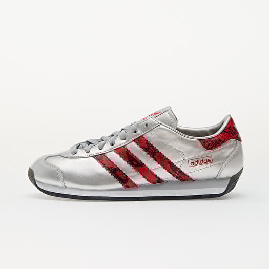 adidas Country Japan Silver Metallic/ Better Scarlet/ Core Black