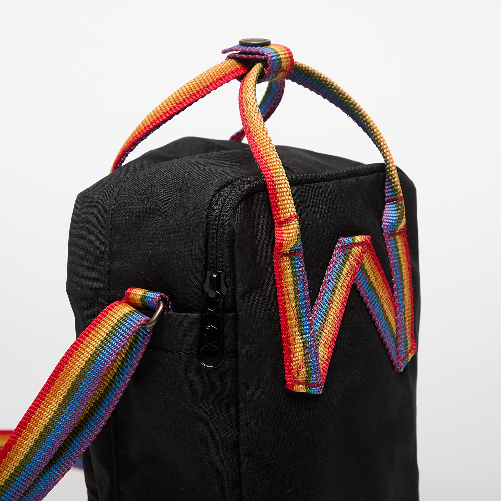 Tašky přes rameno Fjällräven Kånken Rainbow Sling Black
