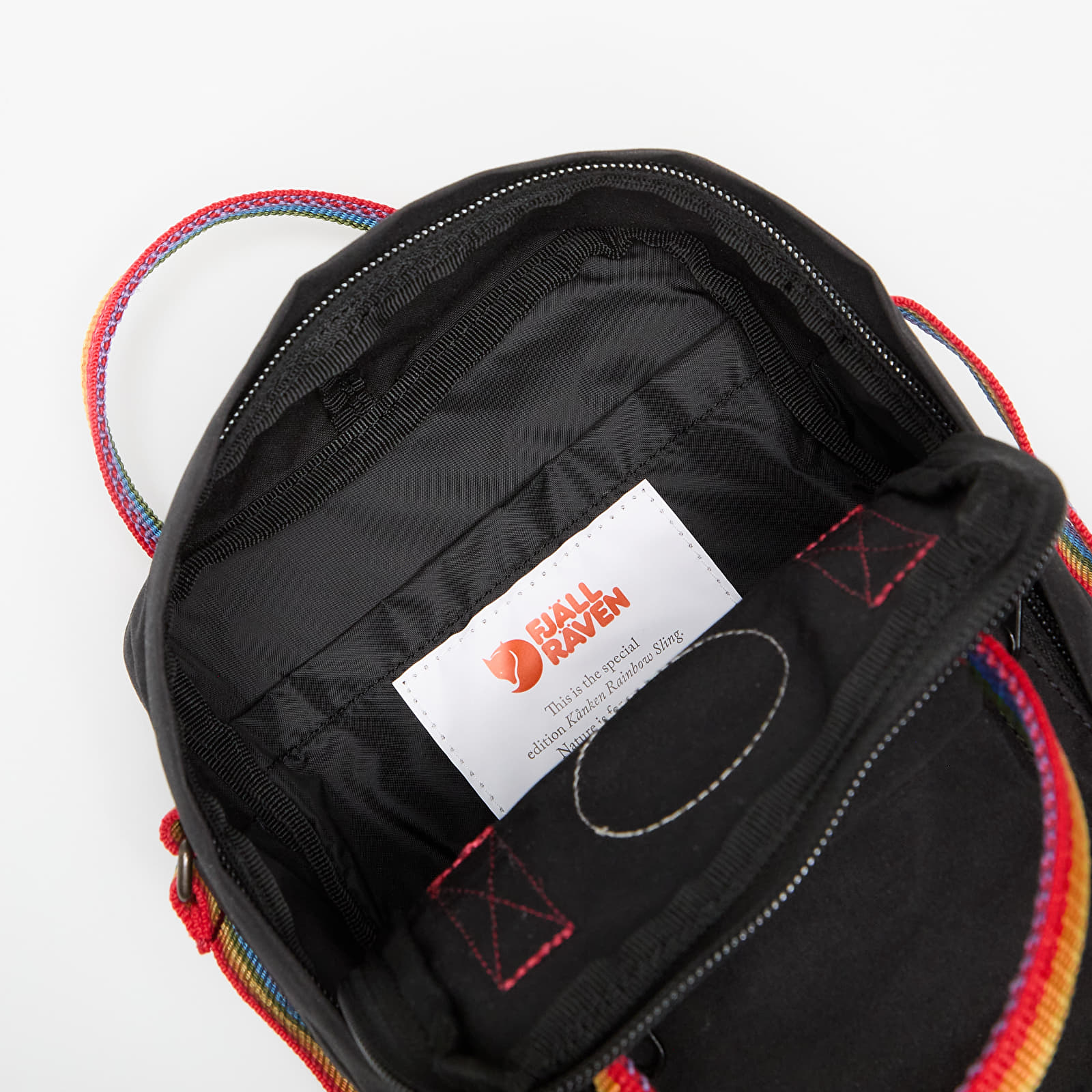 Tašky přes rameno Fjällräven Kånken Rainbow Sling Black