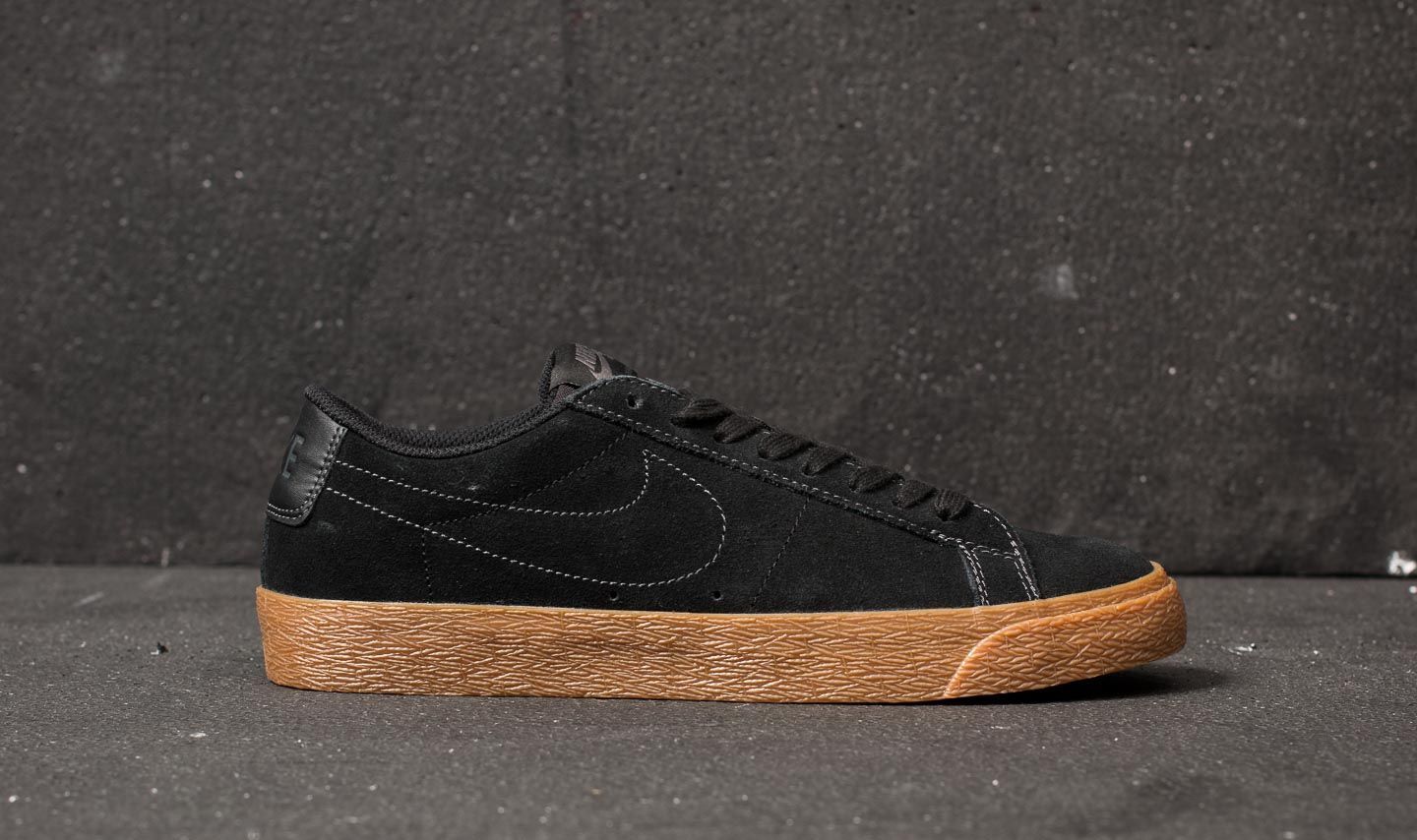 Blazer low black gum sole hot sale